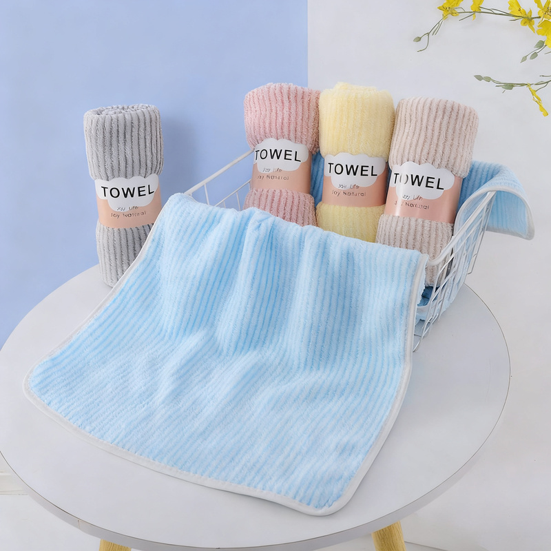 Badetuch und Handtuch aus Korallenfleece