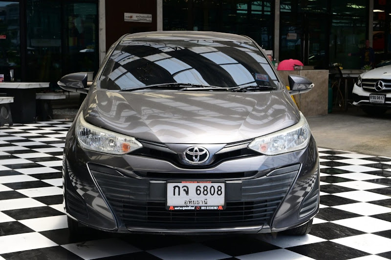 TOYOTA YARIS ATIV