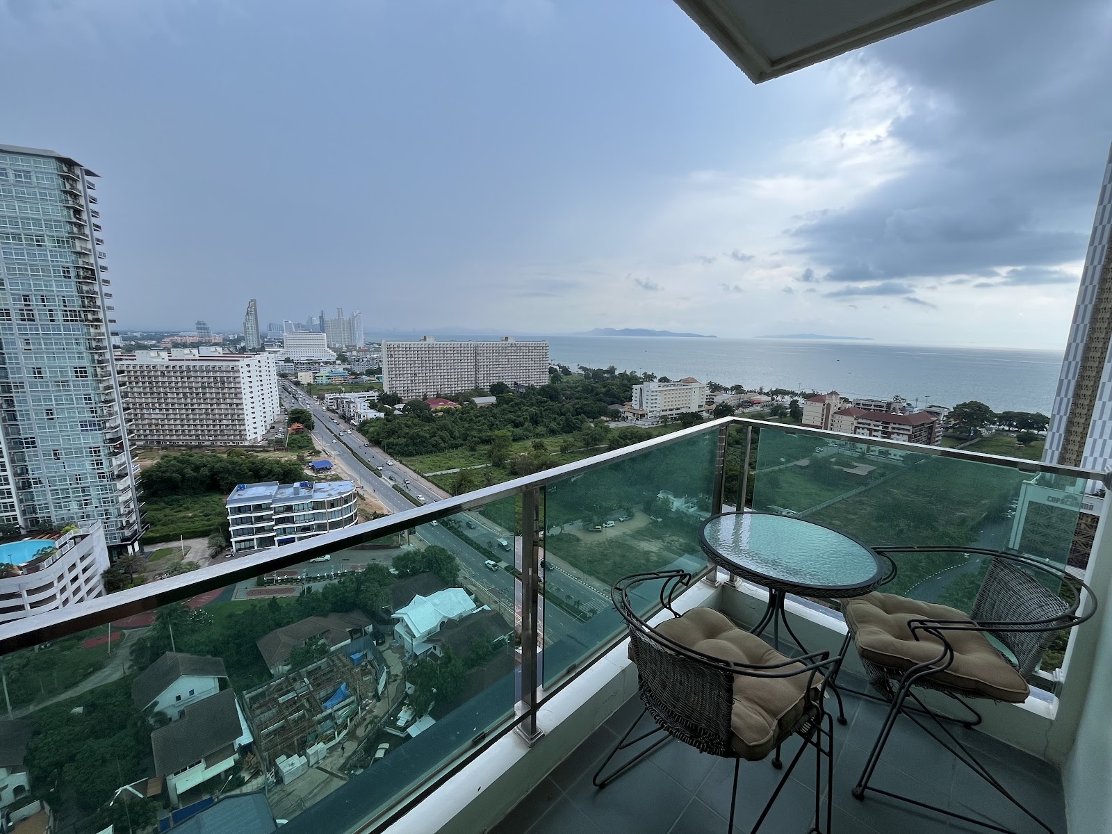 House Grand Garden Home - 4 Bed, Floor 1 storey 10