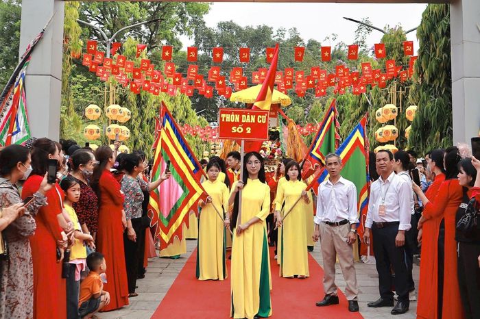 Xã Hát Môn dâng hương tưởng niệm 1983 năm ngày giỗ Hai Bà Trưng - Đài Phát thanh và truyền hình Hà Nội