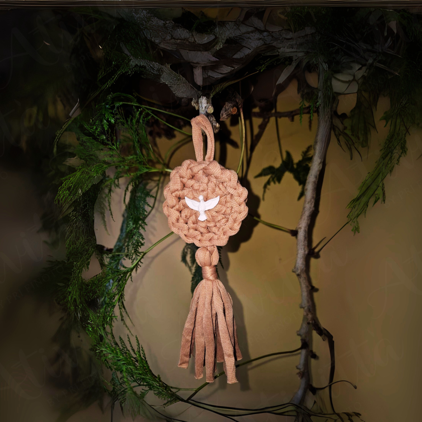 Chaveiro Espírito Santo em Crochê