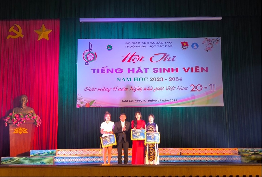 Trường Đại học Tây Bắc tổ chức Hội thi tiếng hát sinh viên năm học 2023 - 2024