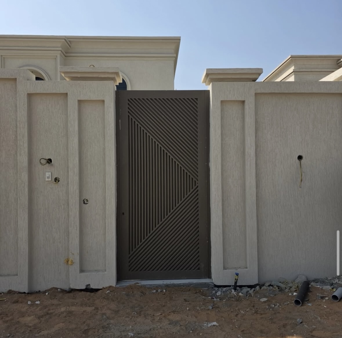 Powder coated metal gate Fujairah UAE — Al Taher Group