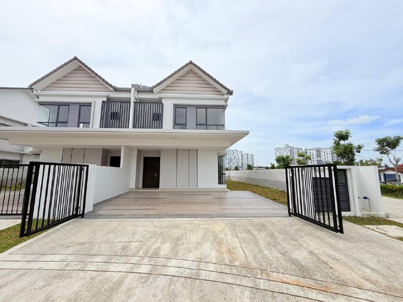 Sejati Lakeside 2, Cyberjaya — Semi D Dua Tingkat End Lot — Sejati Lakeside 2, Cyberjaya