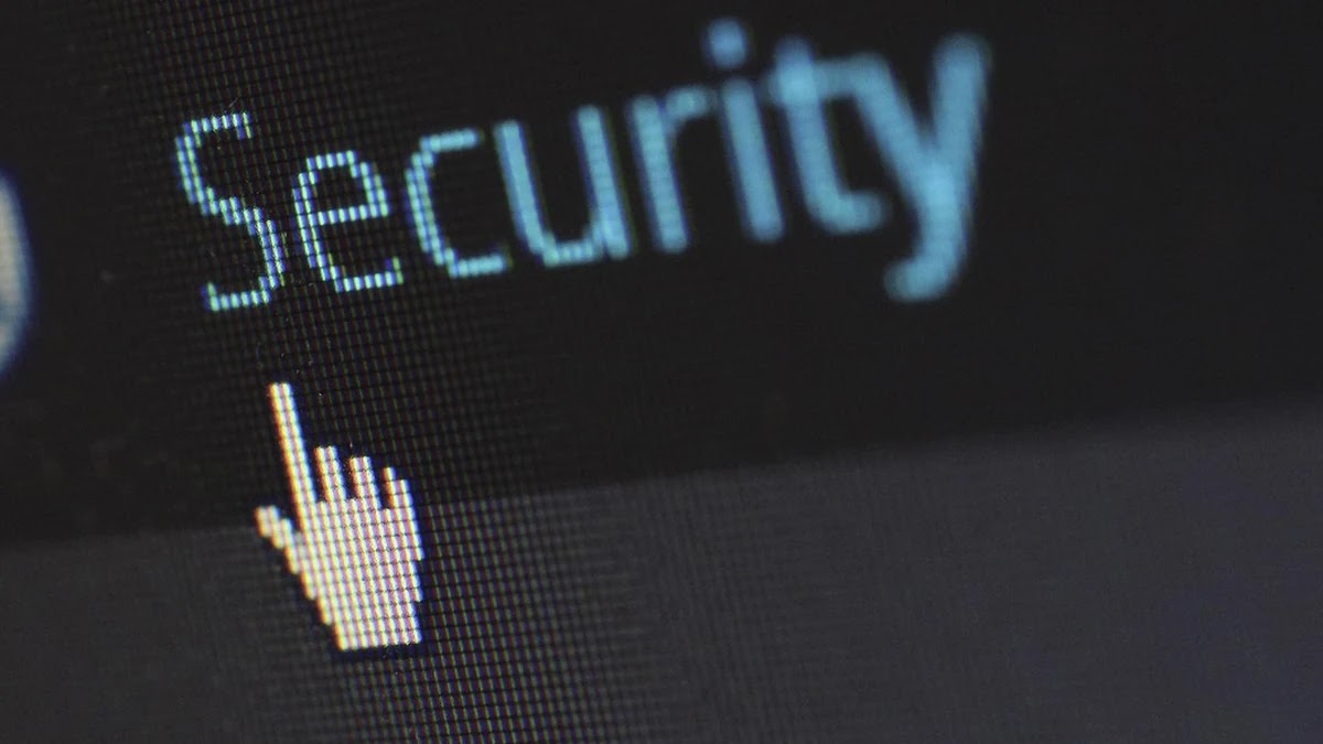 미디어 플랫폼에서 추천 알고리즘 작동 원리와 소비자 영향