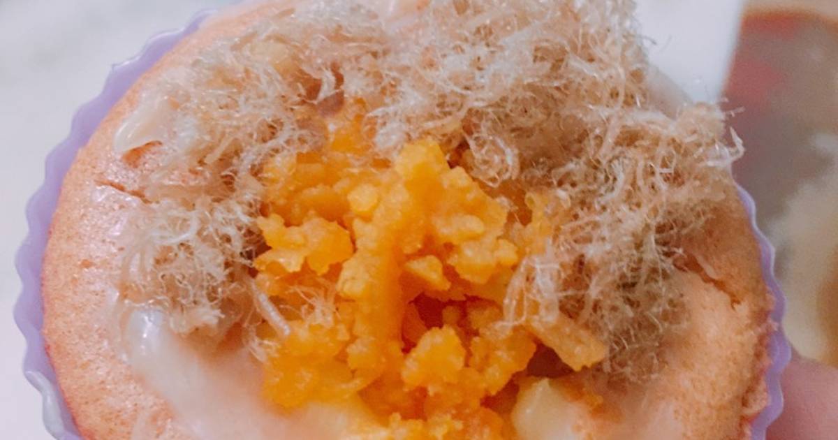 Bánh bông lan trứng muối