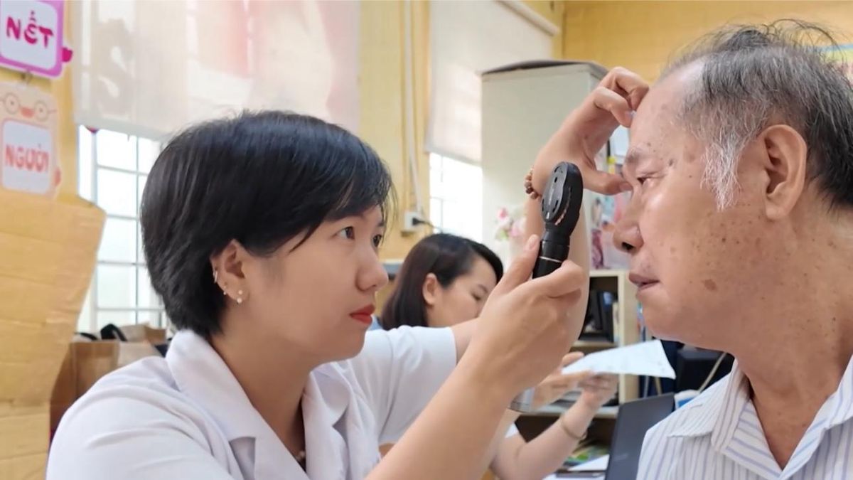 'Ba Đình 365' - Điểm tựa y tế toàn diện cho người yếu thế - Đài Phát thanh và truyền hình Hà Nội
