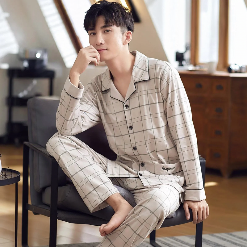 Herren-Pyjama-Set aus reiner Baumwolle, leicht