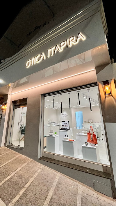 Ótica Itapira — Interior