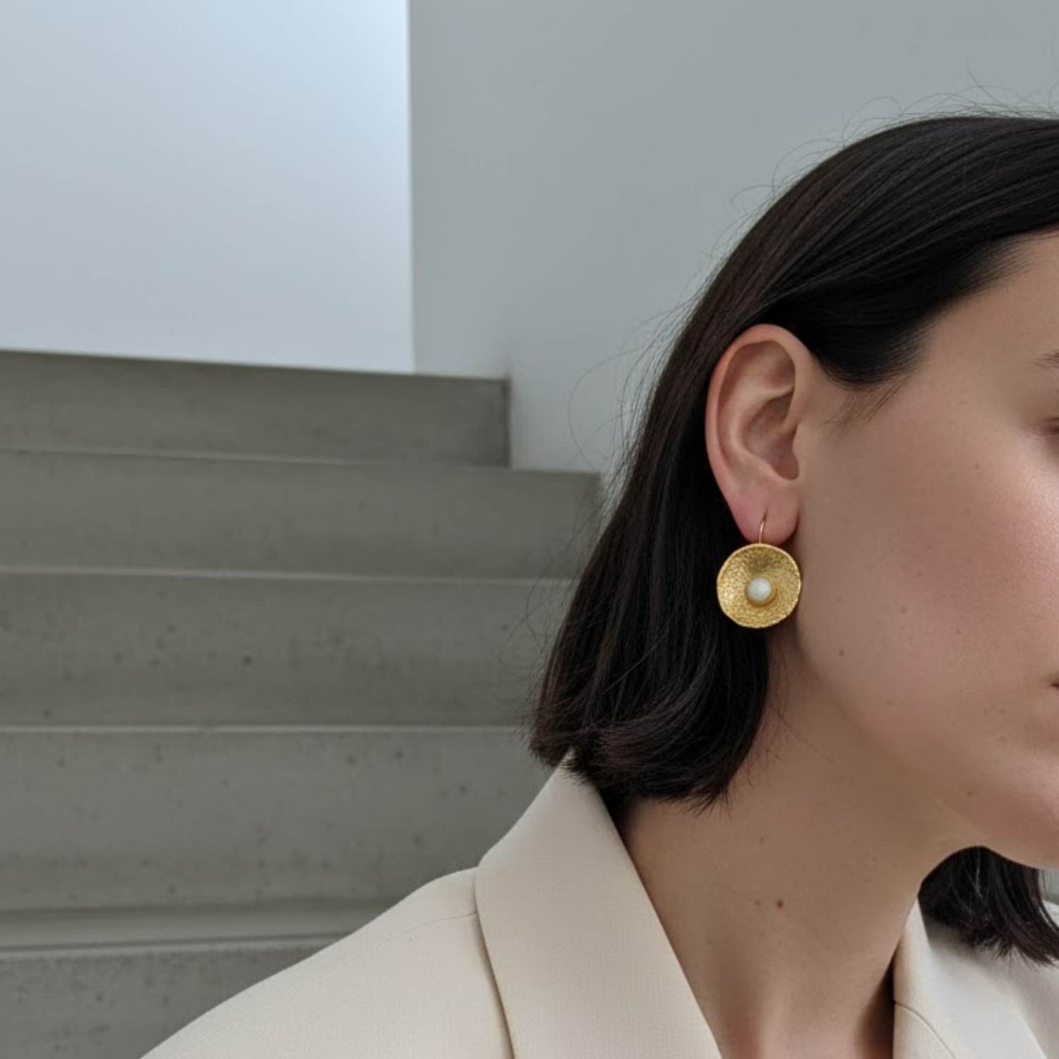 Earrings piece image