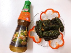 Thịt chín, bày thịt ra đĩa. Chả lá lốt rất dễ làm, chỉ cần bỏ ra 20 phút là bạn có ngay một món ăn thơm lừng, đậm vị để gia đình cùng thưởng thức. Hãy tặng cha mẹ một món ăn dễ ăn và tốt cho sức khỏe cha mẹ nhé.