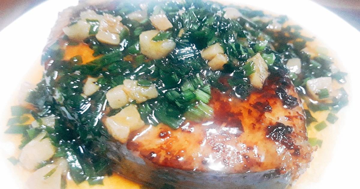 Cá thu chiên giòn sốt mắm hành