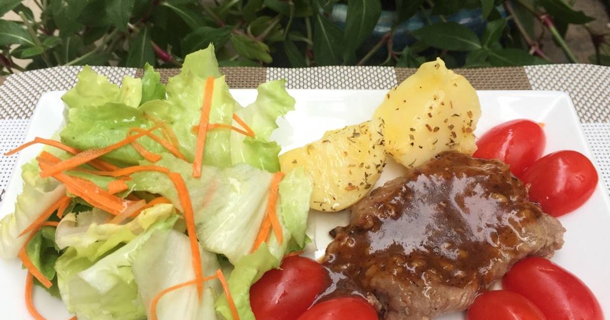 Bò beefsteak xốt tiêu đen
