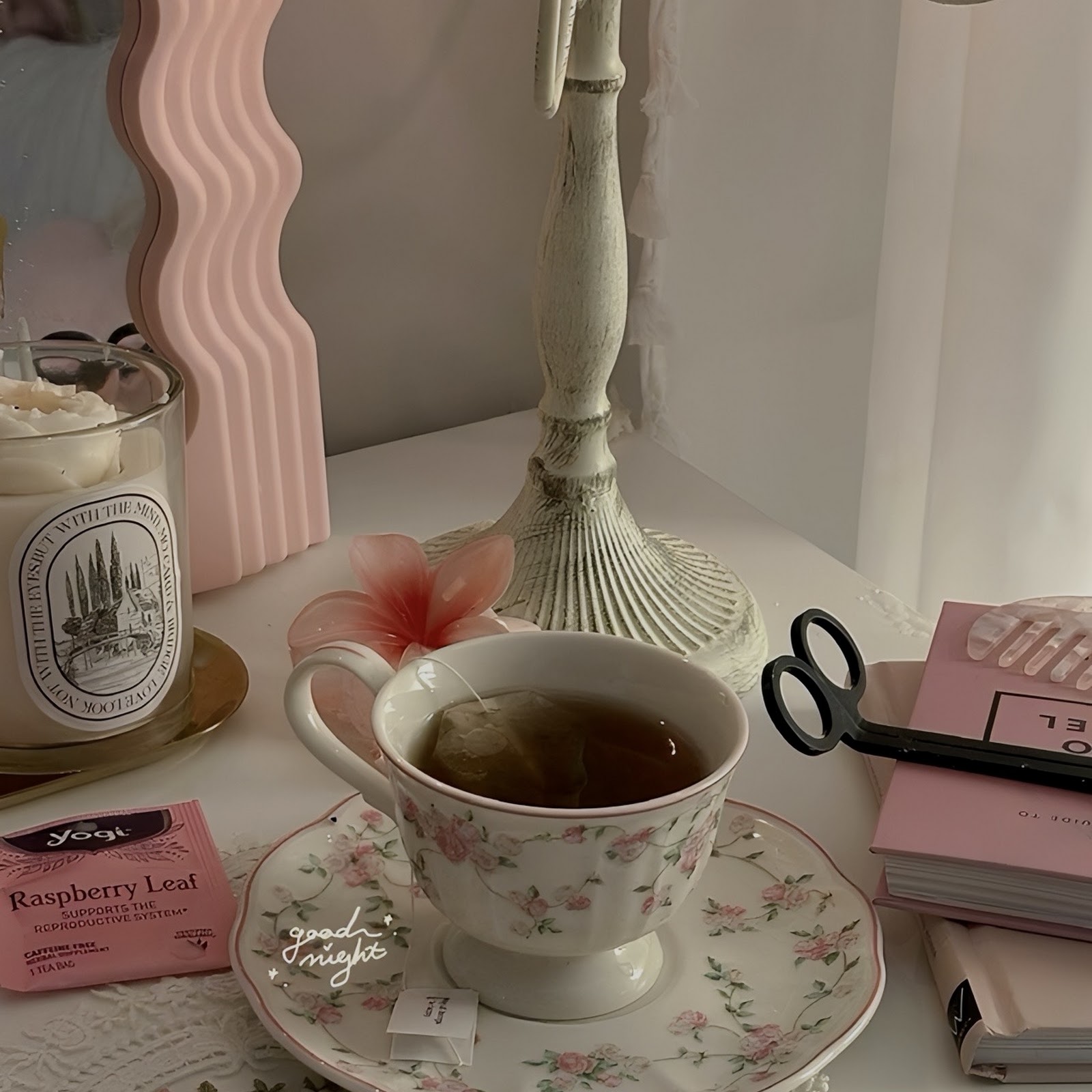 Download Vintage Teacup And Pastel Decor Full HD iPhone