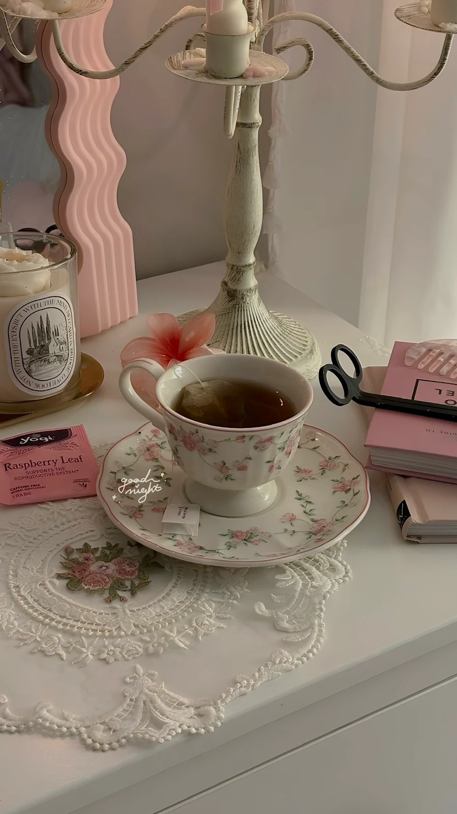 Vintage Teacup And Pastel Decor - Still Life Photography Full HD iPhone Wallpaper (1286x2286)