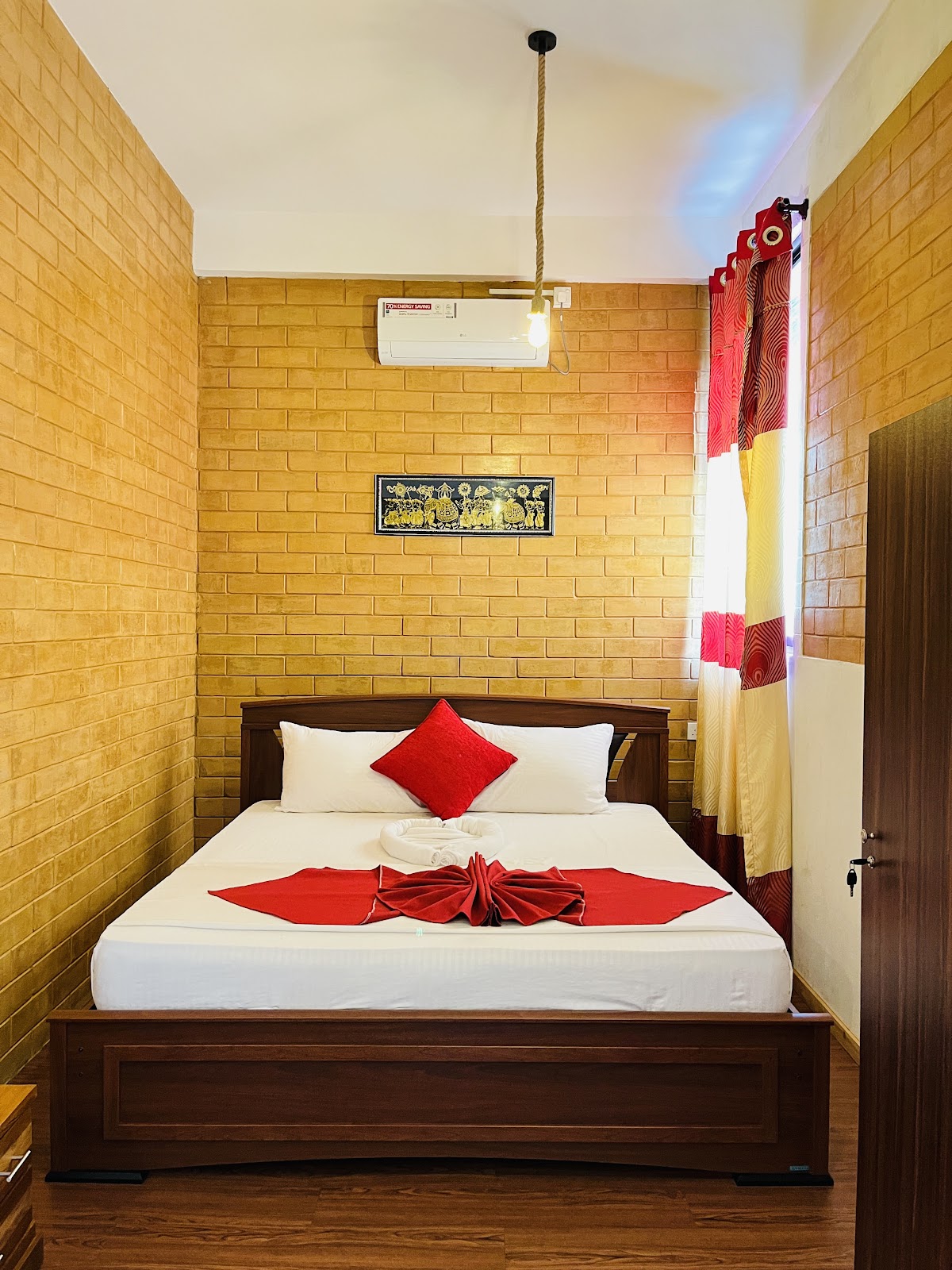 Deluxe Triple Room - pool view