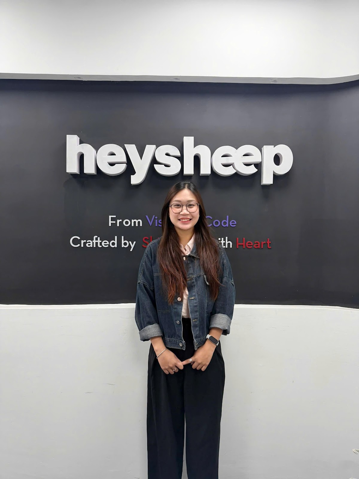 Hailey DINH