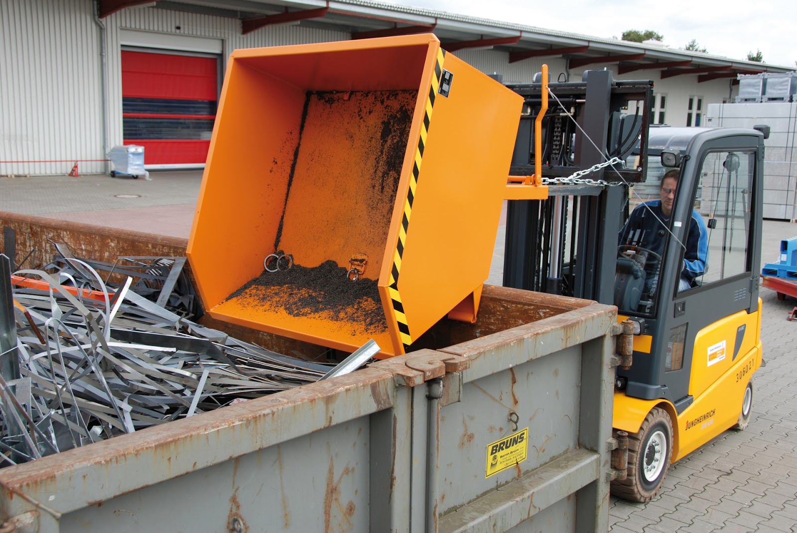 Spaander-kiepcontainer SGU 75, gelakt, Resedagroen