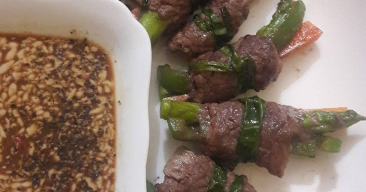 Bò cuộn rau củ