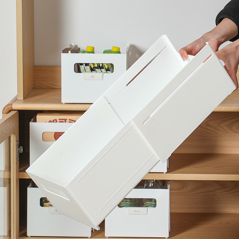 Wandmontierte Aufbewahrungsbox mit Fächern
