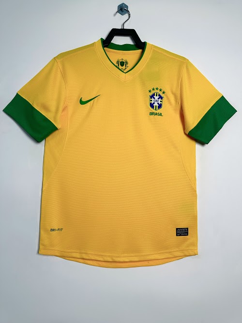 Equipación local de Brasil 2012-13.jpeg