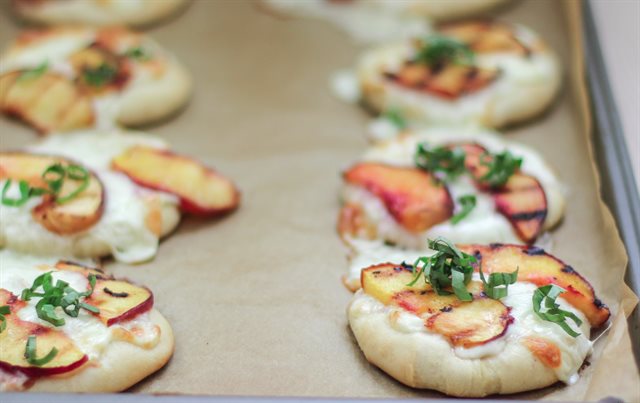 Bánh Pizza Mini Phủ Đào