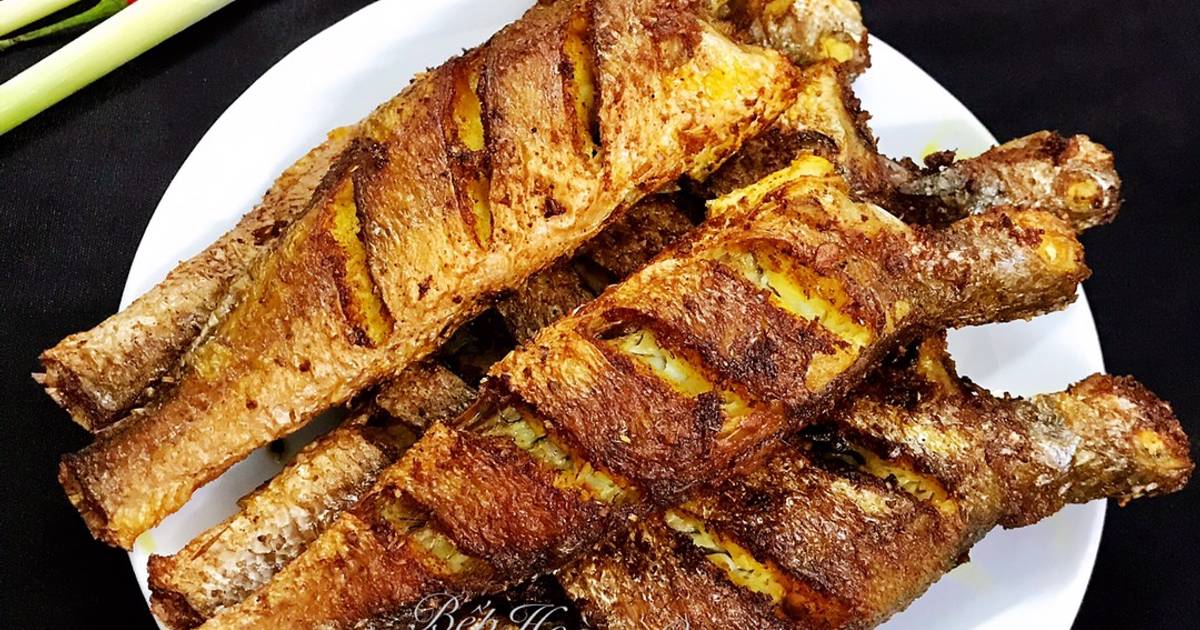 Cá Sóc Vàng (Cá Lù Đù Vàng) Muối Cà Ri Sả