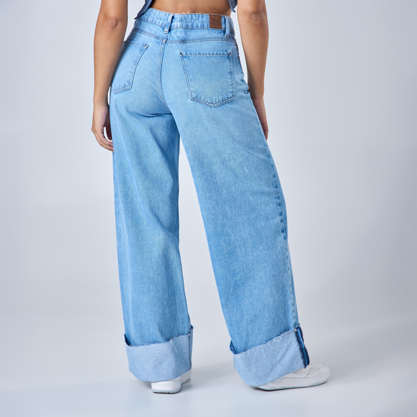 Jean rígido wide leg tiro alto color azul claro - Vista 5