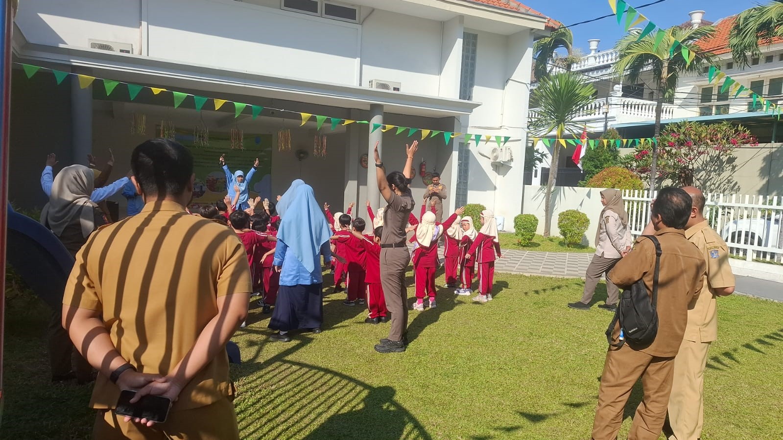 Nama Gambar