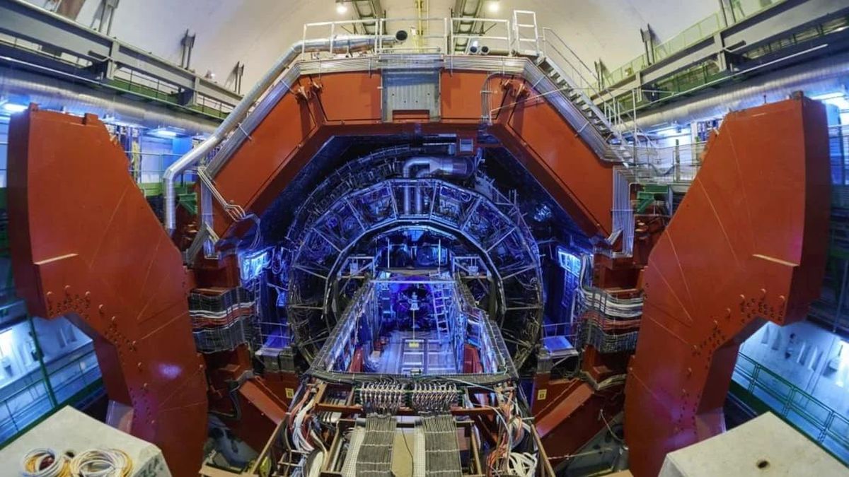 CERN ngừng máy gia tốc hạt để tiến hành cuộc chuyển đổi lớn - Báo Tri thức &amp; Cuộc sống