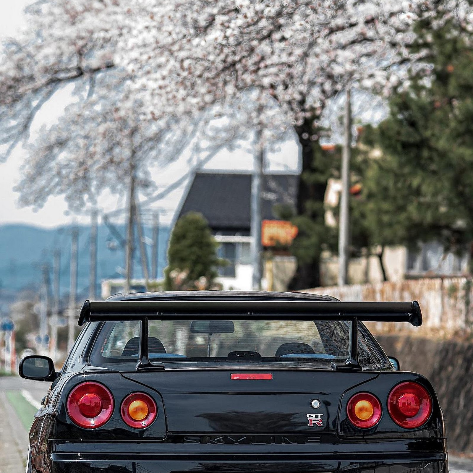 Download Black Nissan Skyline GT-R R34 Full HD iPhone