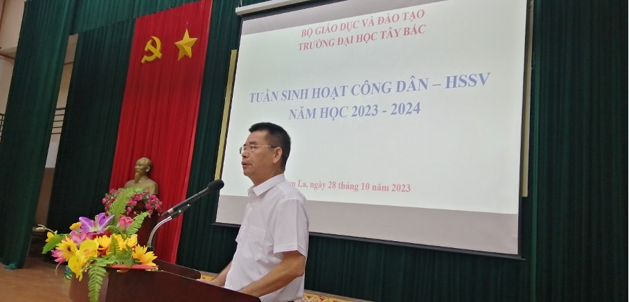 Trường Đại học Tây Bắc tổ chức Tuần sinh hoạt công dân học sinh, sinh viên cho tân sinh viên khoá K64, năm học 2023 - 2024