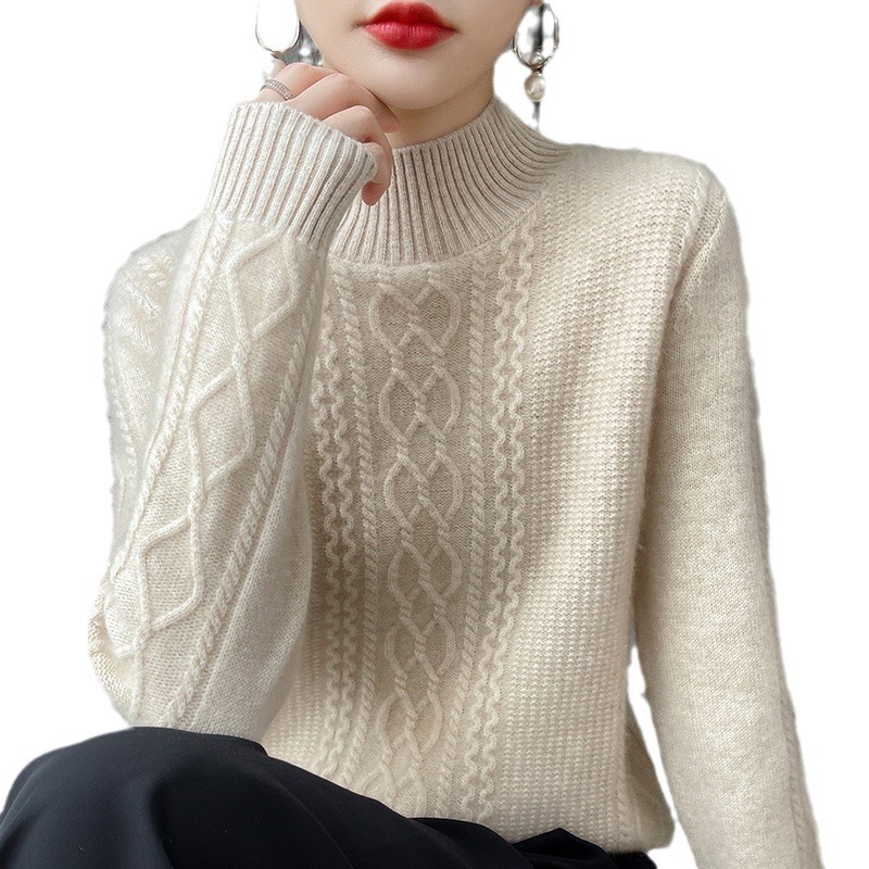 Women's knit sweater, round neckline, warming