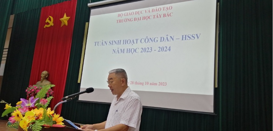 Trường Đại học Tây Bắc tổ chức Tuần sinh hoạt công dân học sinh, sinh viên cho tân sinh viên khoá K64, năm học 2023 - 2024