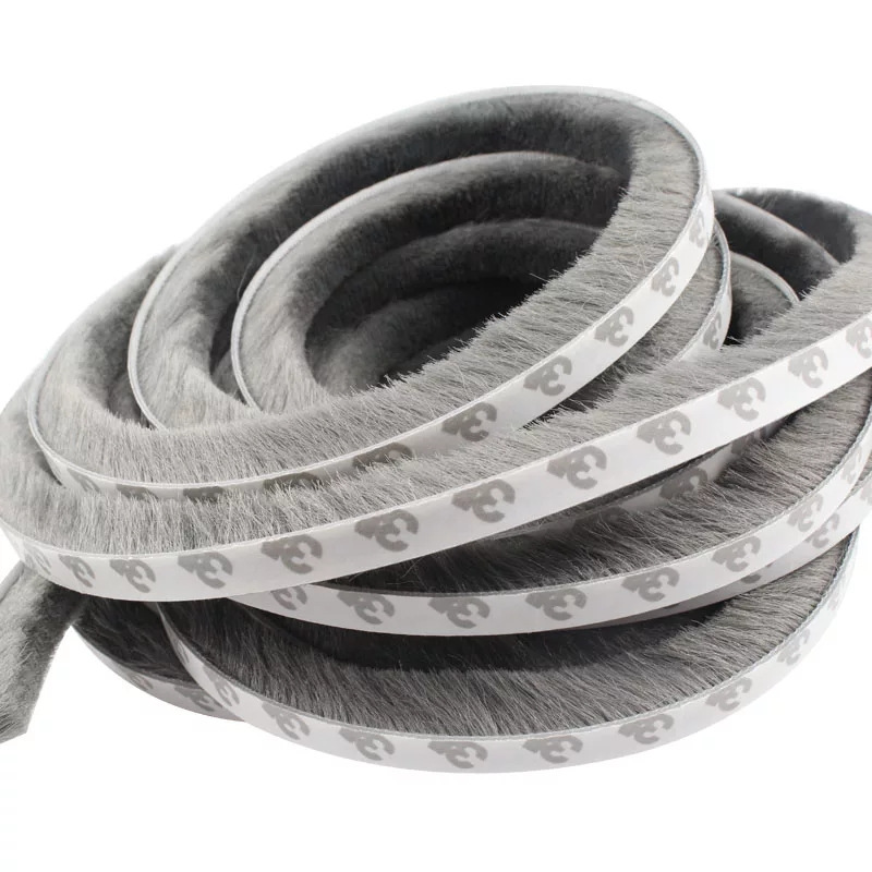 Brush seal for doors, 1 meter