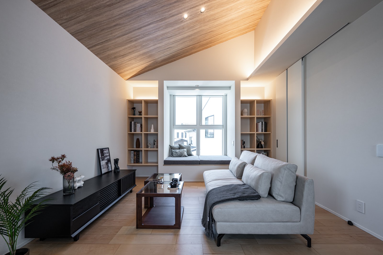 STEP1：モデルノ、STEP2：リビング