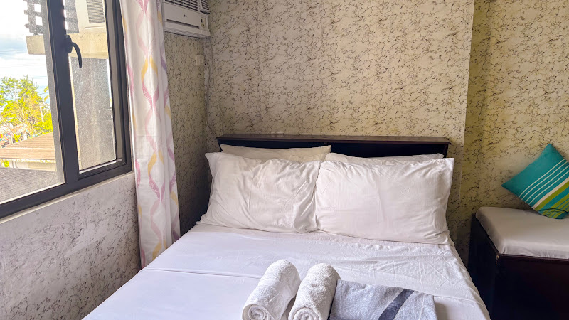 Serin Tagaytay suite