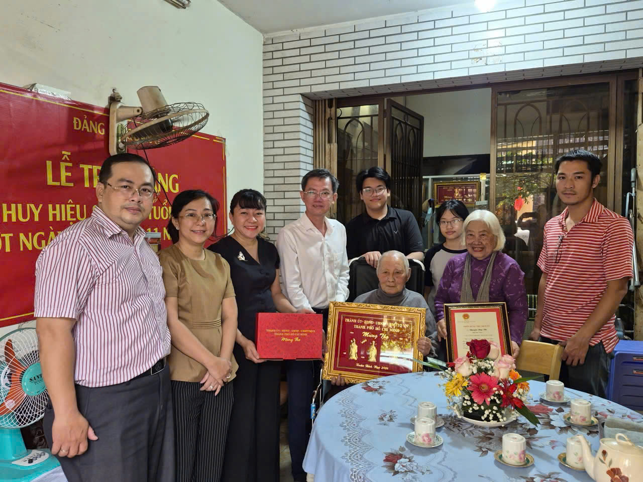 1pzk 4 66QmvgoEMkmUT7NyPK12DOuA6E