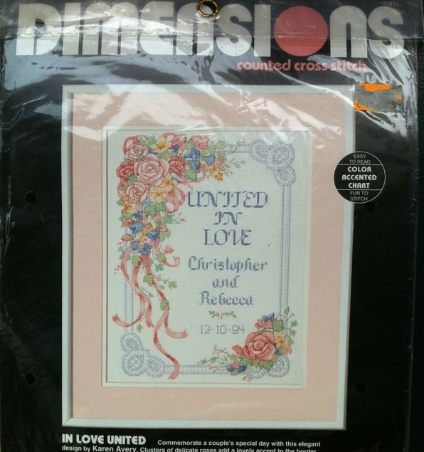 DIM03727 In Love United