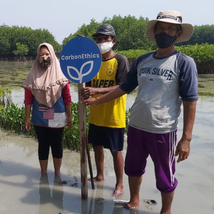 Social support by CarbonEthics for coastal communities in Indonesia. Why reduce carbon footprint, reason to reduce carbon footprint. CarbonEthics Indonesia