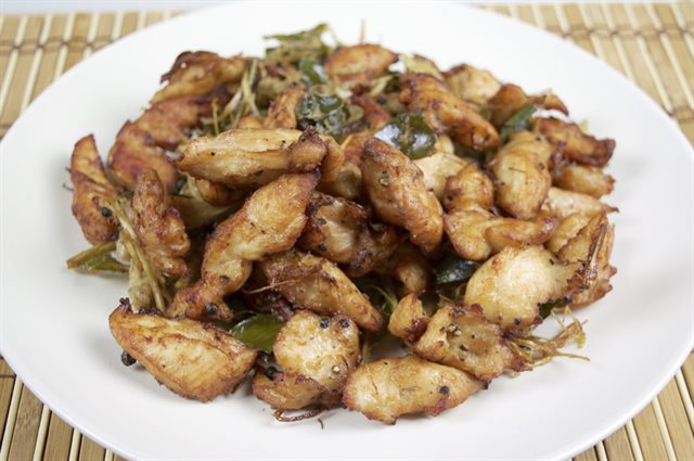 Gà Chiên Sả Cay Thơm