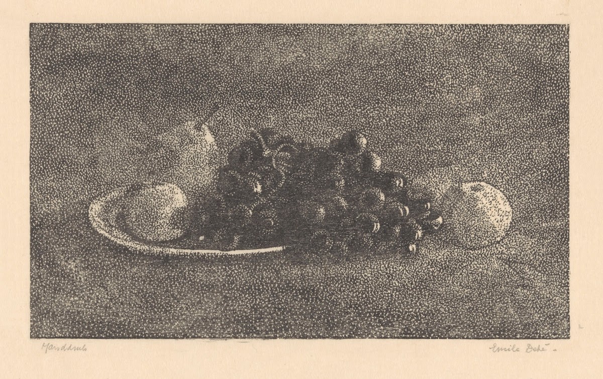 Schaal met druiven en ander fruit 20th century