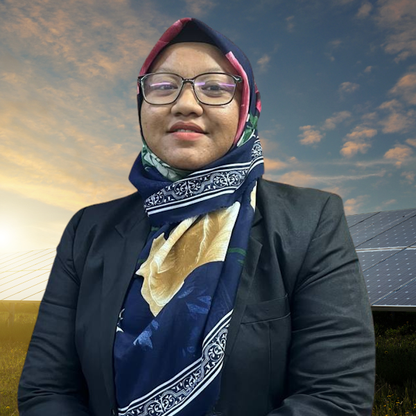 Pn. Nik, Ketua Jabatan Urusan TNB