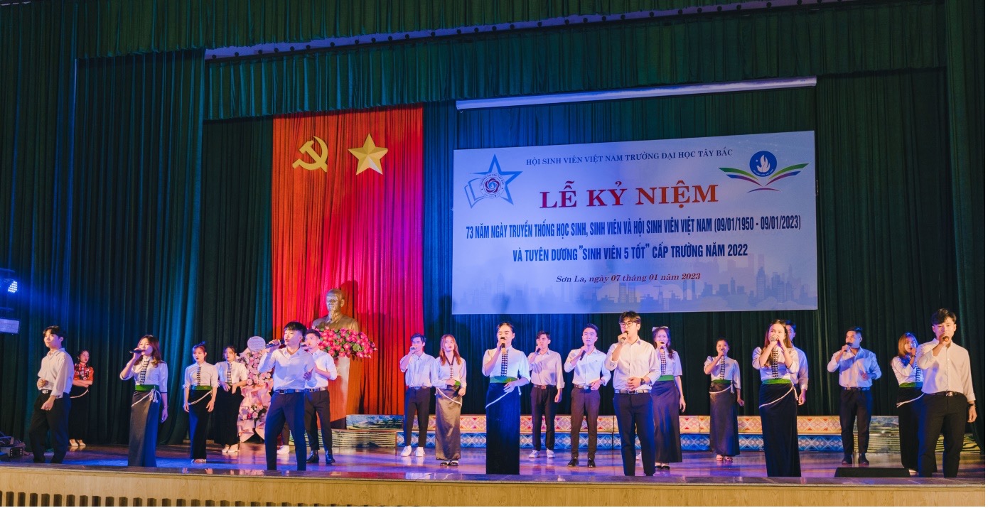 Lễ Kỷ niệm 73 năm “Ngày Truyền thống học sinh, sinh viên và Hội Sinh viên Việt Nam” và tuyên dương “Sinh viên 5 tốt” cấp Trường năm 2022