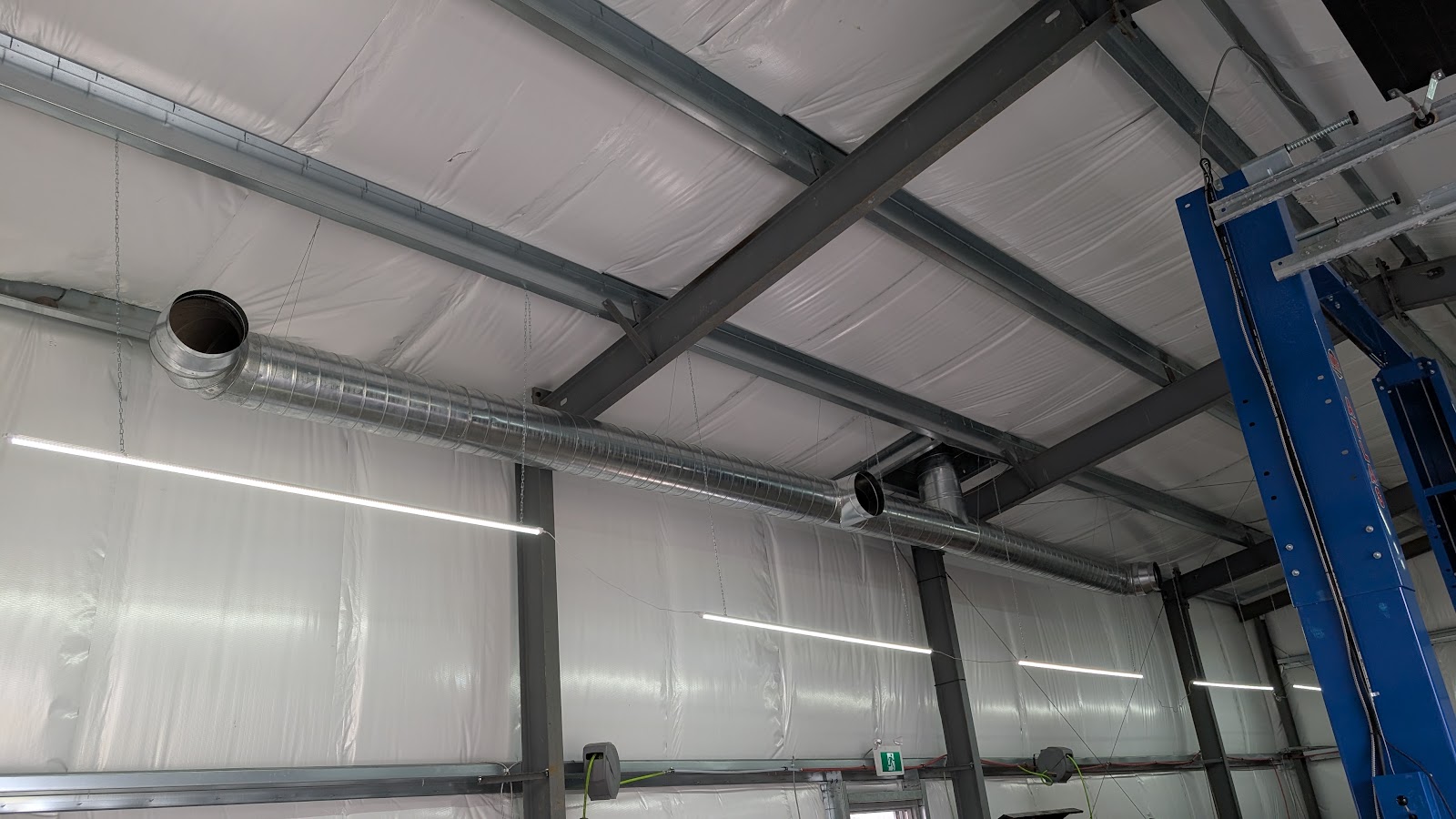 Interior ceiling ductwork