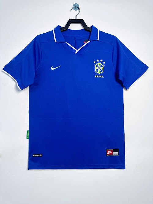 Equipación de visitante de Brasil de 1997.jpeg