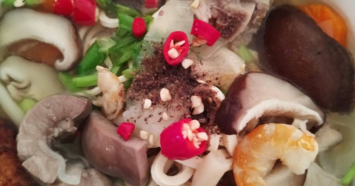 Mì nấm sườn non