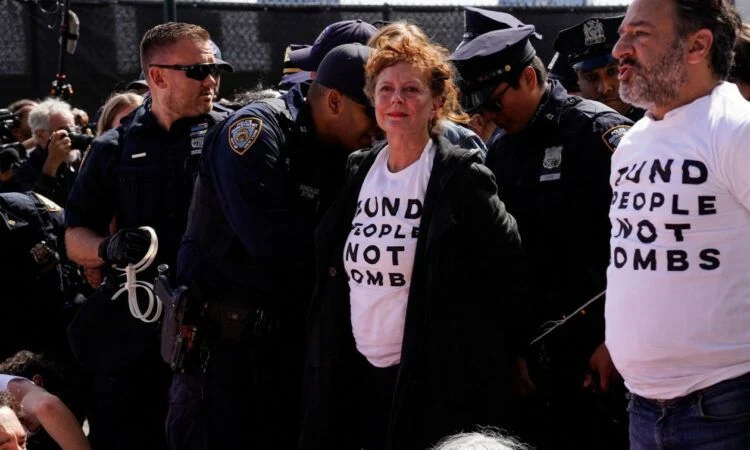 Susan Sarandon arrestohet në protestën pranë OKB-së në Nju Jork