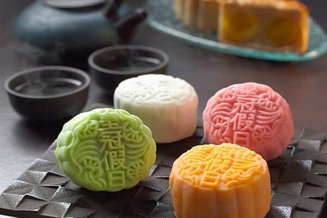 Bánh Trung Thu Dẻo Sắc Màu