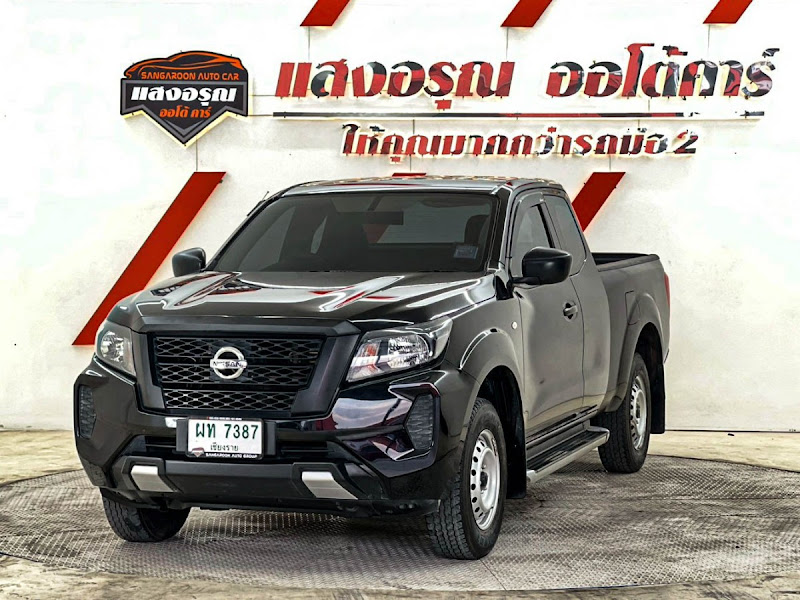NISSAN NAVARA